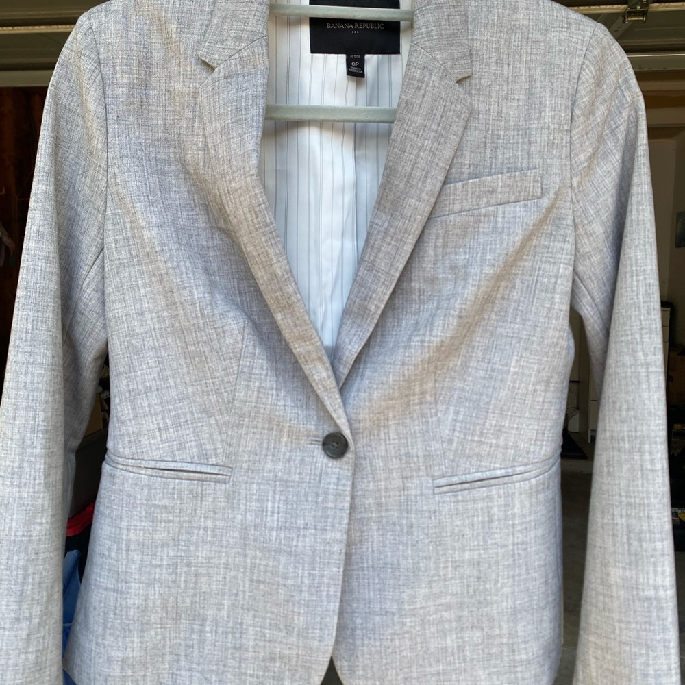 Banana Republic Women's Light Gray Suit Jacket